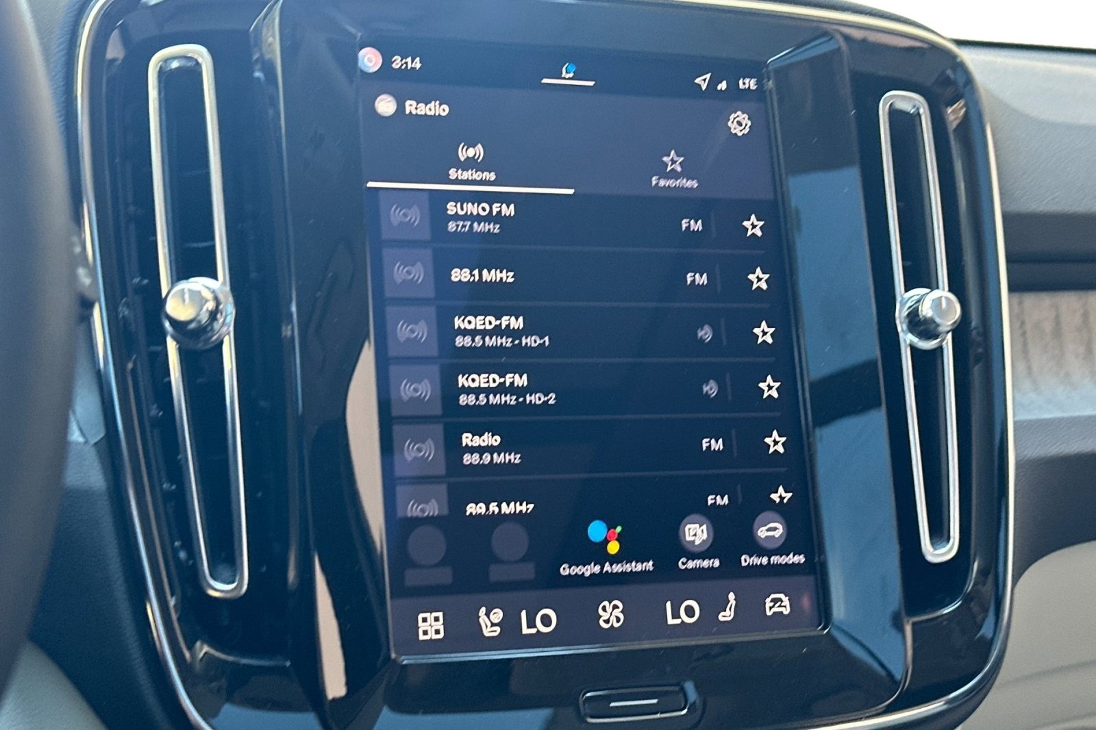 New 2026 Volvo XC40 B5 Plus w/ Protection Package Premier image 20
