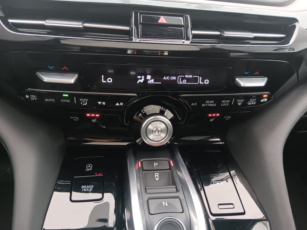 Used 2024 Acura MDX w/ Technology Package AWD/4WD image 30