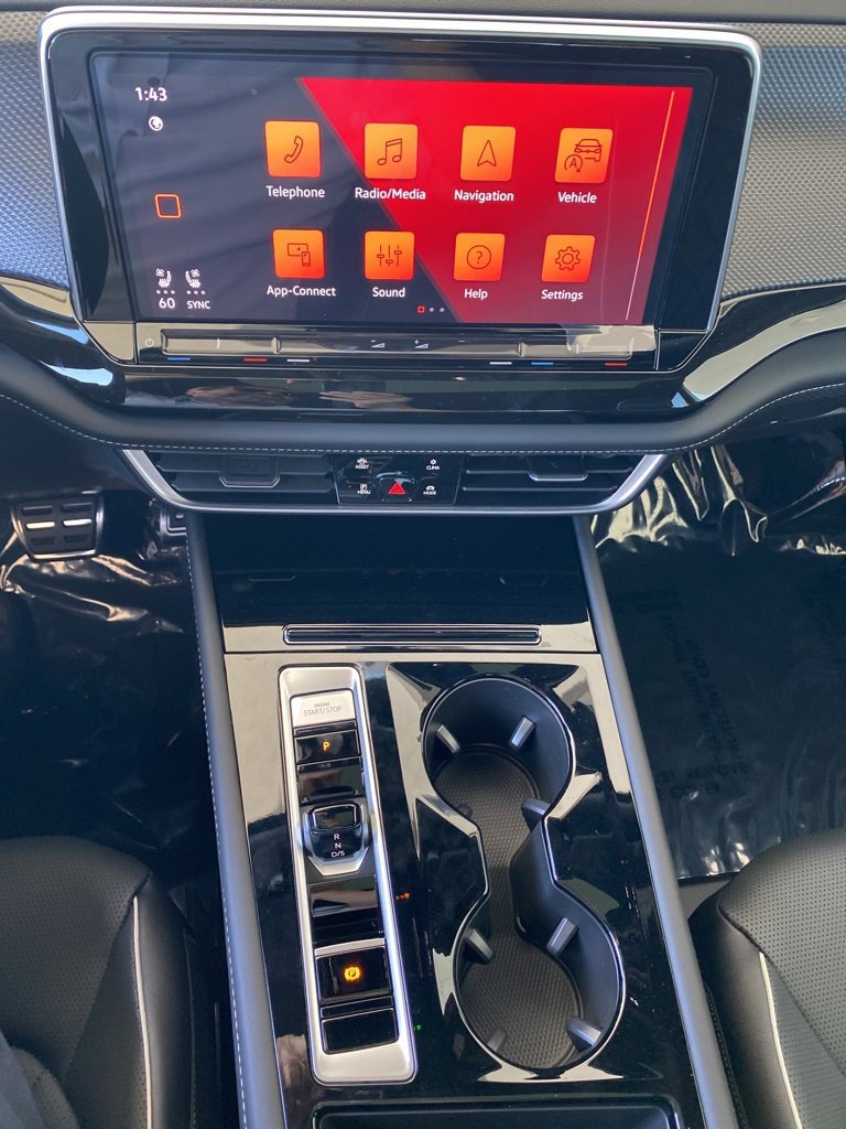 New 2025 Volkswagen Atlas Cross Sport SEL Premium R-Line image 15