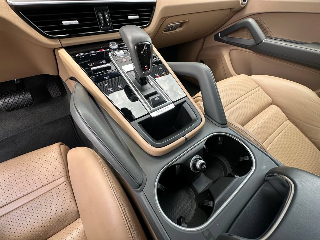 Certified 2023 Porsche Cayenne AWD/4WD image 33