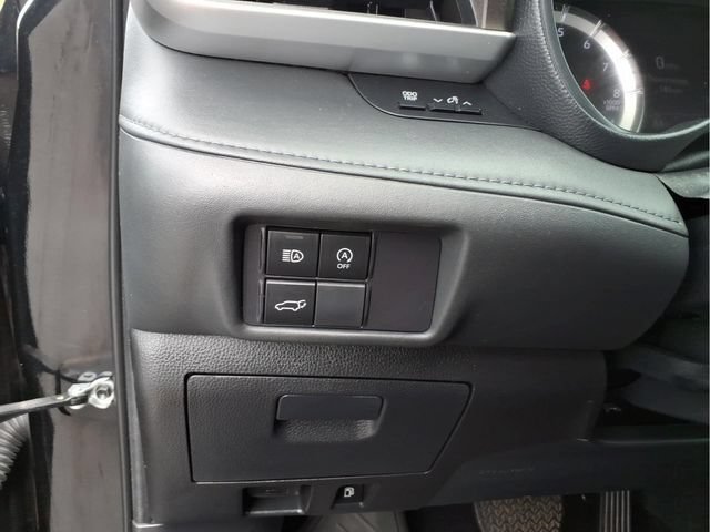 Used 2023 Toyota Highlander LE FWD image 22