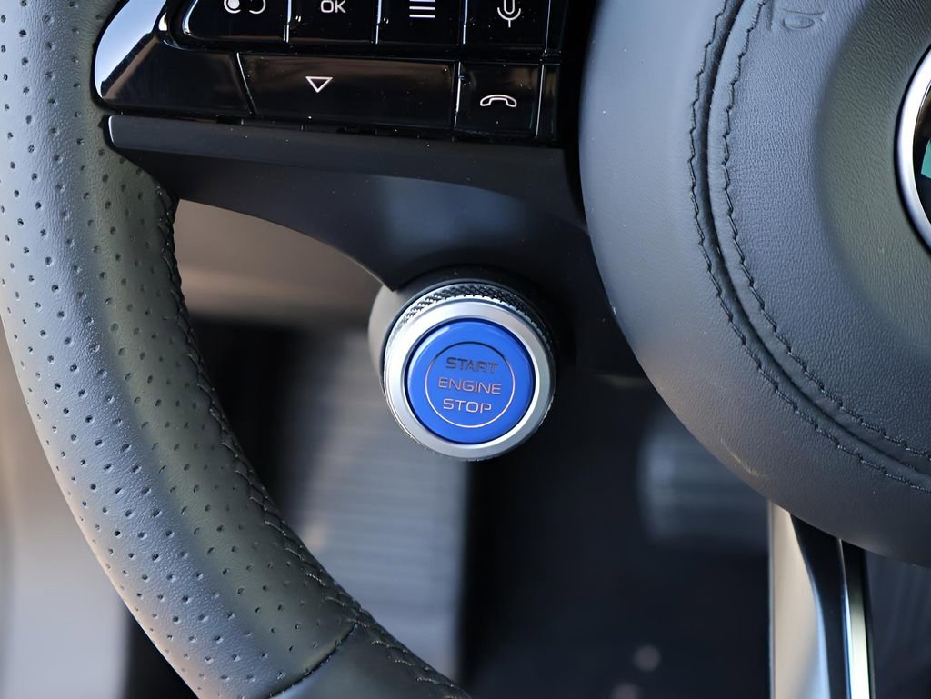 New 2025 Maserati Grecale GT image 32