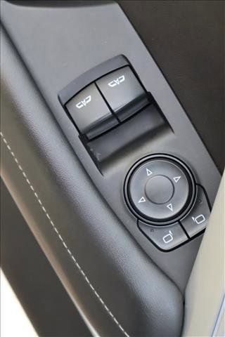 Used 2019 Chevrolet Camaro SS RWD image 11