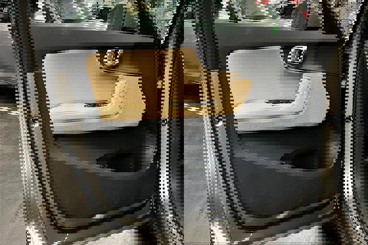 Used 2022 Polestar Polestar 2 w/ Plus Package image 21