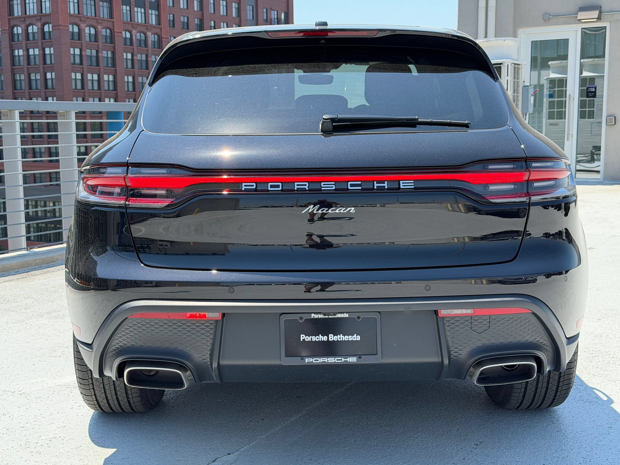 Used 2026 Porsche Macan AWD/4WD image 6