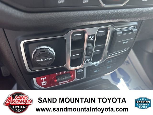 Used 2024 Jeep Gladiator Sport AWD/4WD image 21