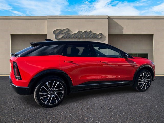 Certified 2025 Cadillac Optiq Sport 1 image 4
