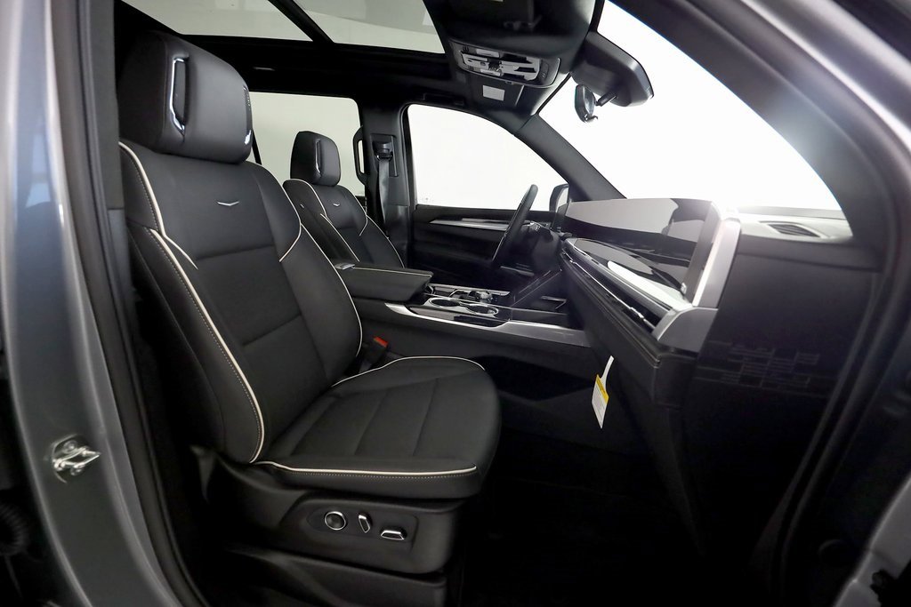 Used 2026 Cadillac Escalade Sport w/ Touring Package image 13