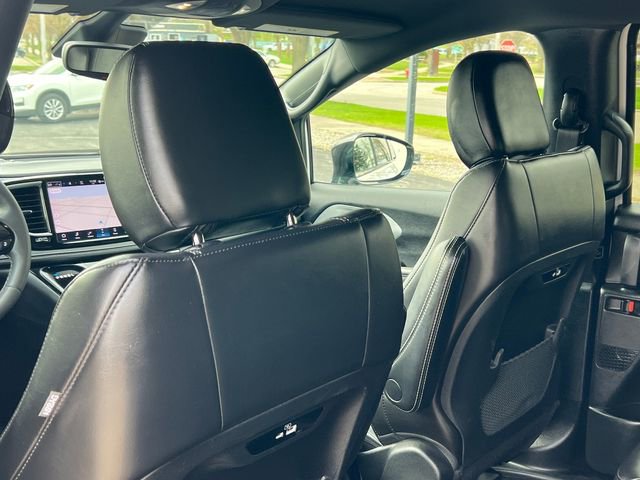 Used 2024 Chrysler Pacifica Limited FWD image 38