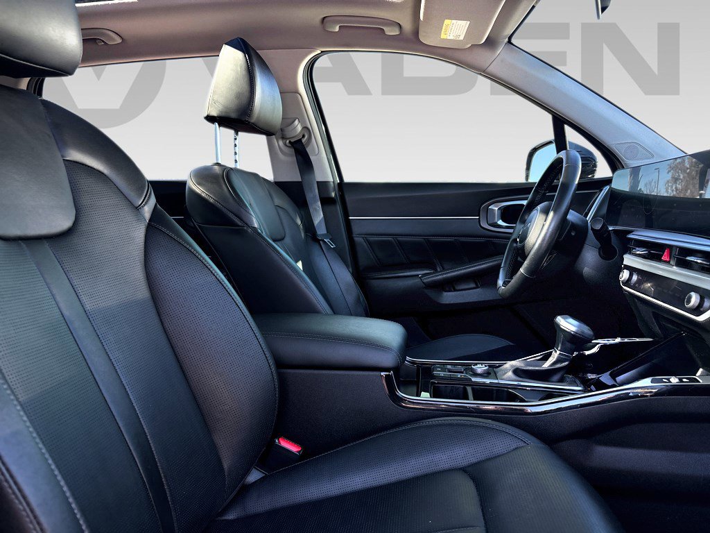 Used 2024 Kia Sorento SX image 11
