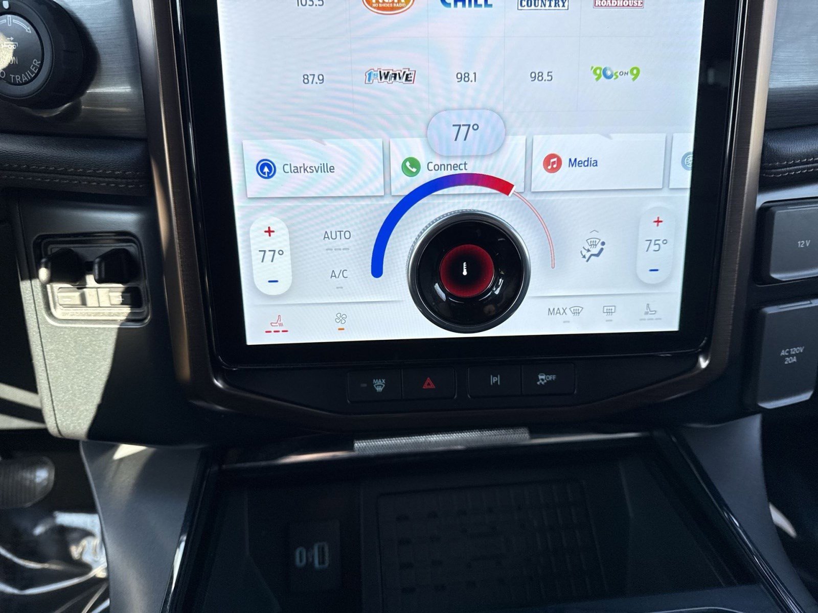 Used 2023 Ford F150 Lightning Lariat w/ Equipment Group 511A High image 19