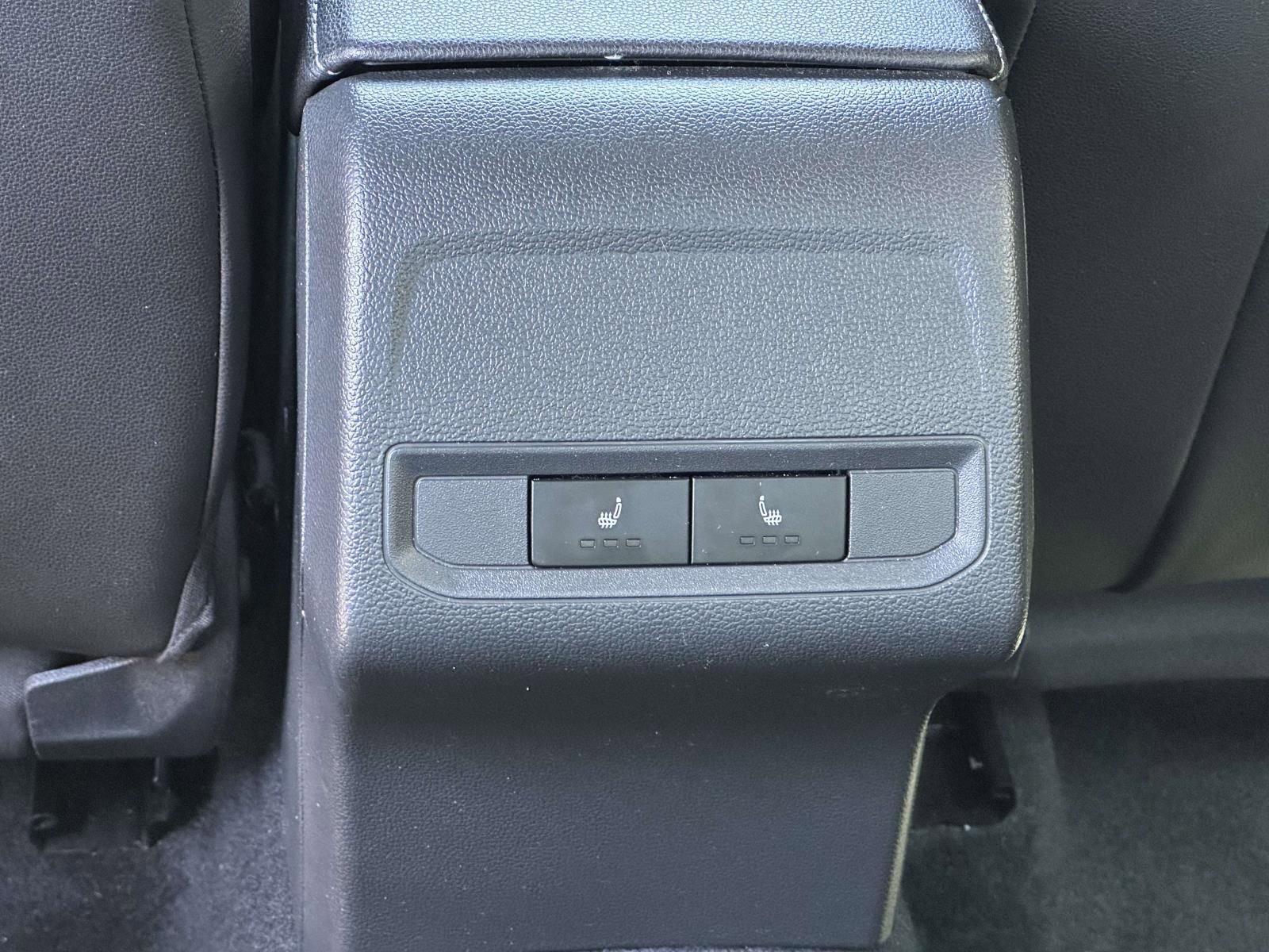 Used 2020 Volkswagen Jetta R-Line w/ R-Line Cold Weather Package image 14