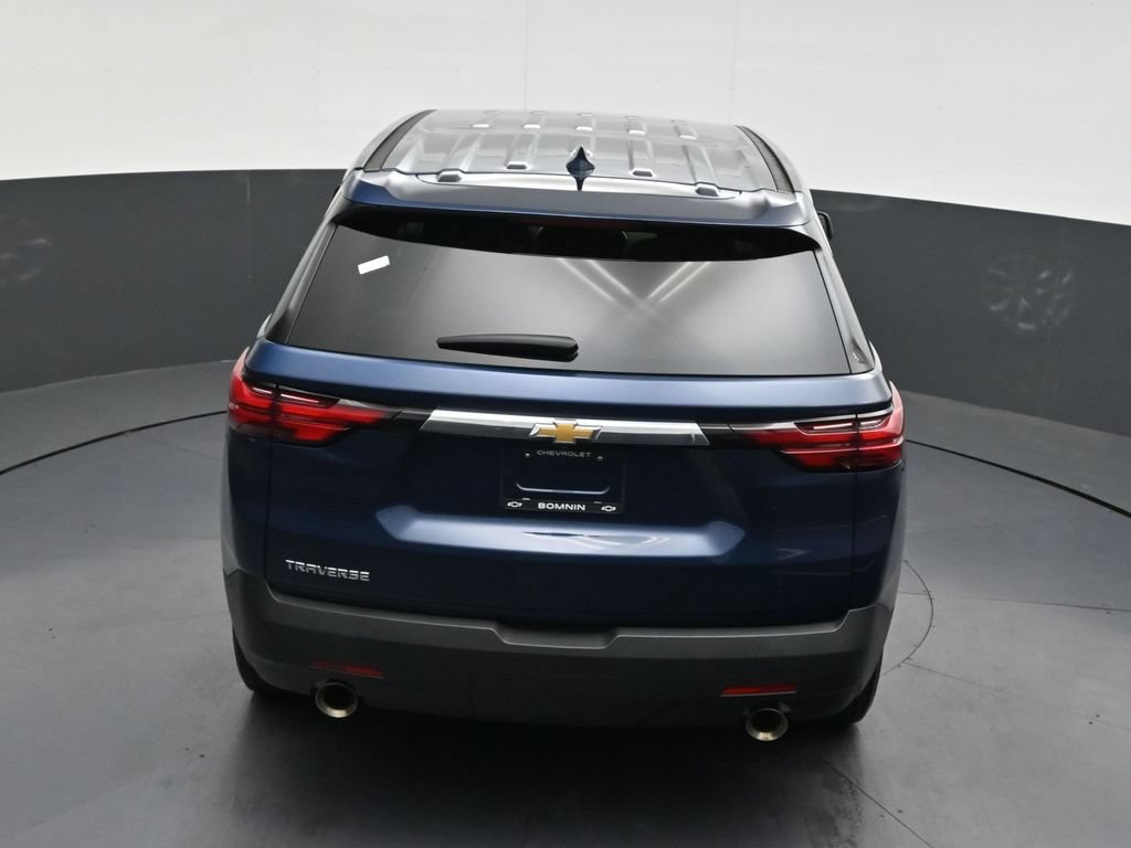 Used 2023 Chevrolet Traverse LS FWD image 19