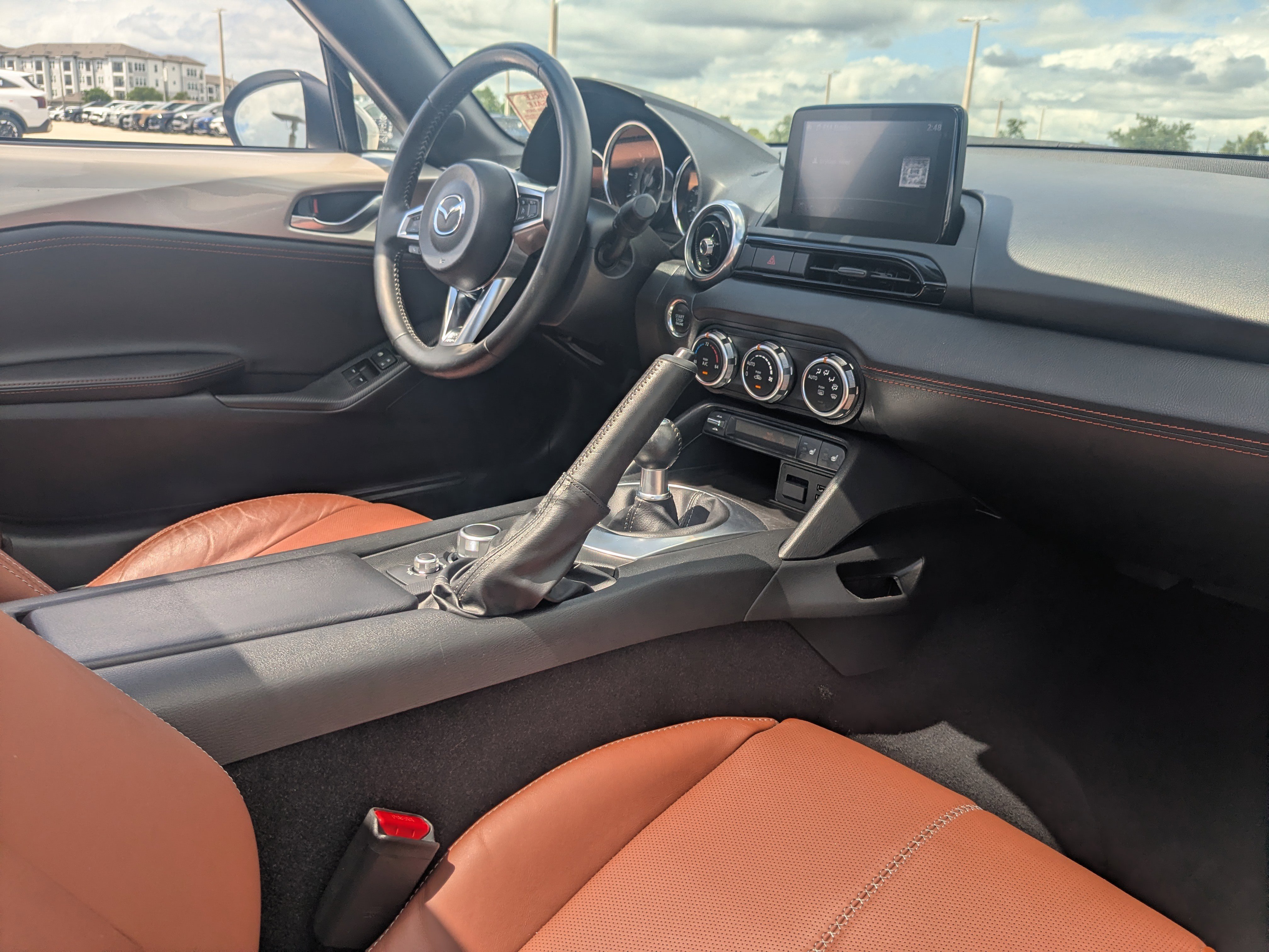 Used 2023 MAZDA MX-5 Miata Grand Touring RWD image 18