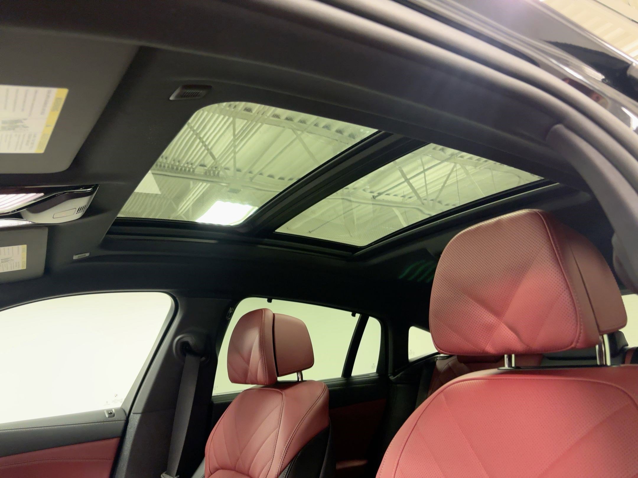 New 2026 BMW X6 xDrive40i w/ Executive Package image 15