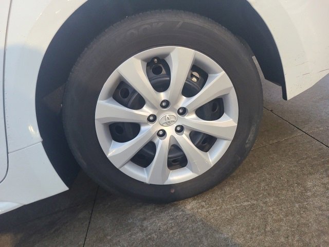 Used 2024 Toyota Corolla LE image 11