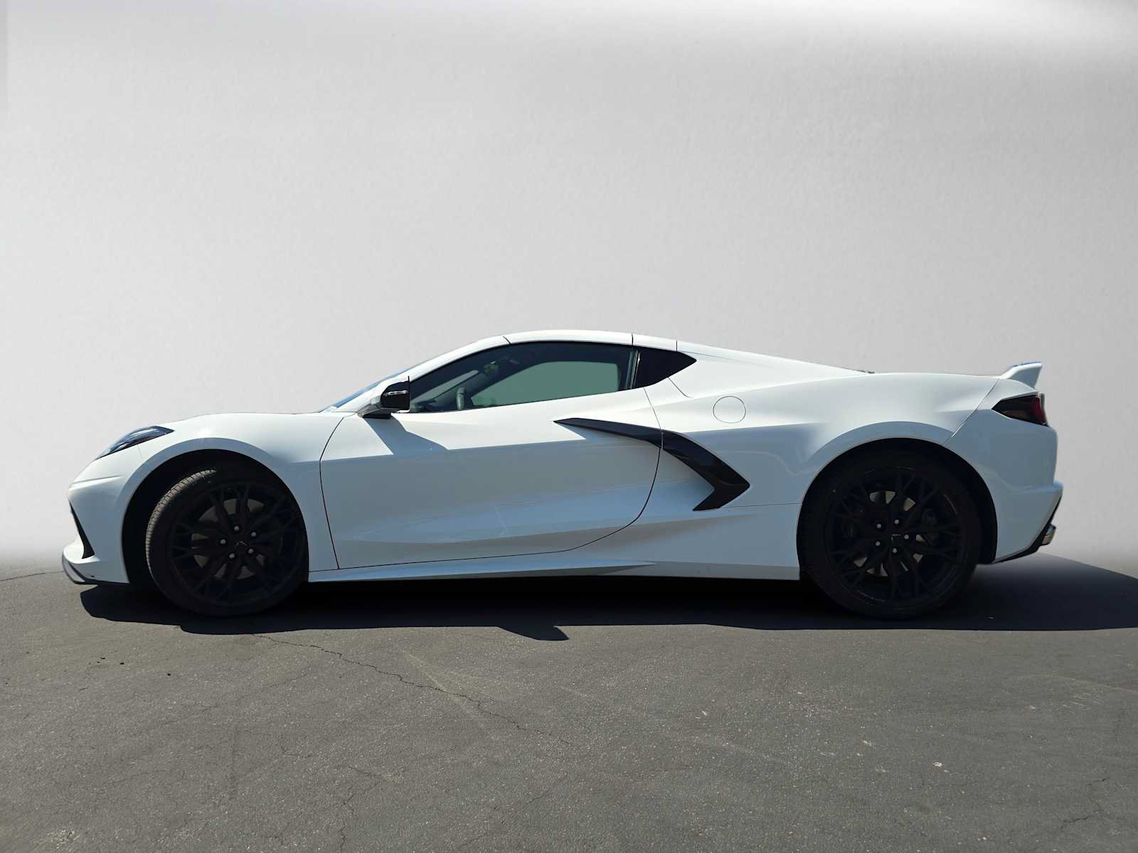 Used 2024 Chevrolet Corvette Stingray Preferred Cpe w/ Z51 Performance Package RWD image 6