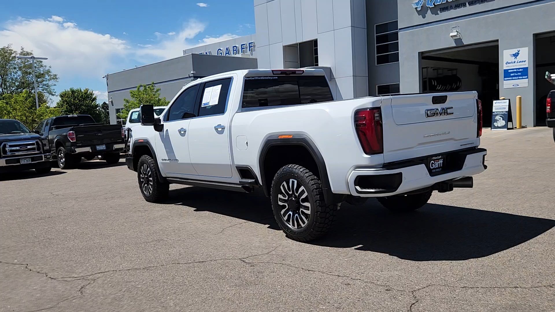 Used 2024 GMC Sierra 3500 Denali Ultimate AWD/4WD image 21