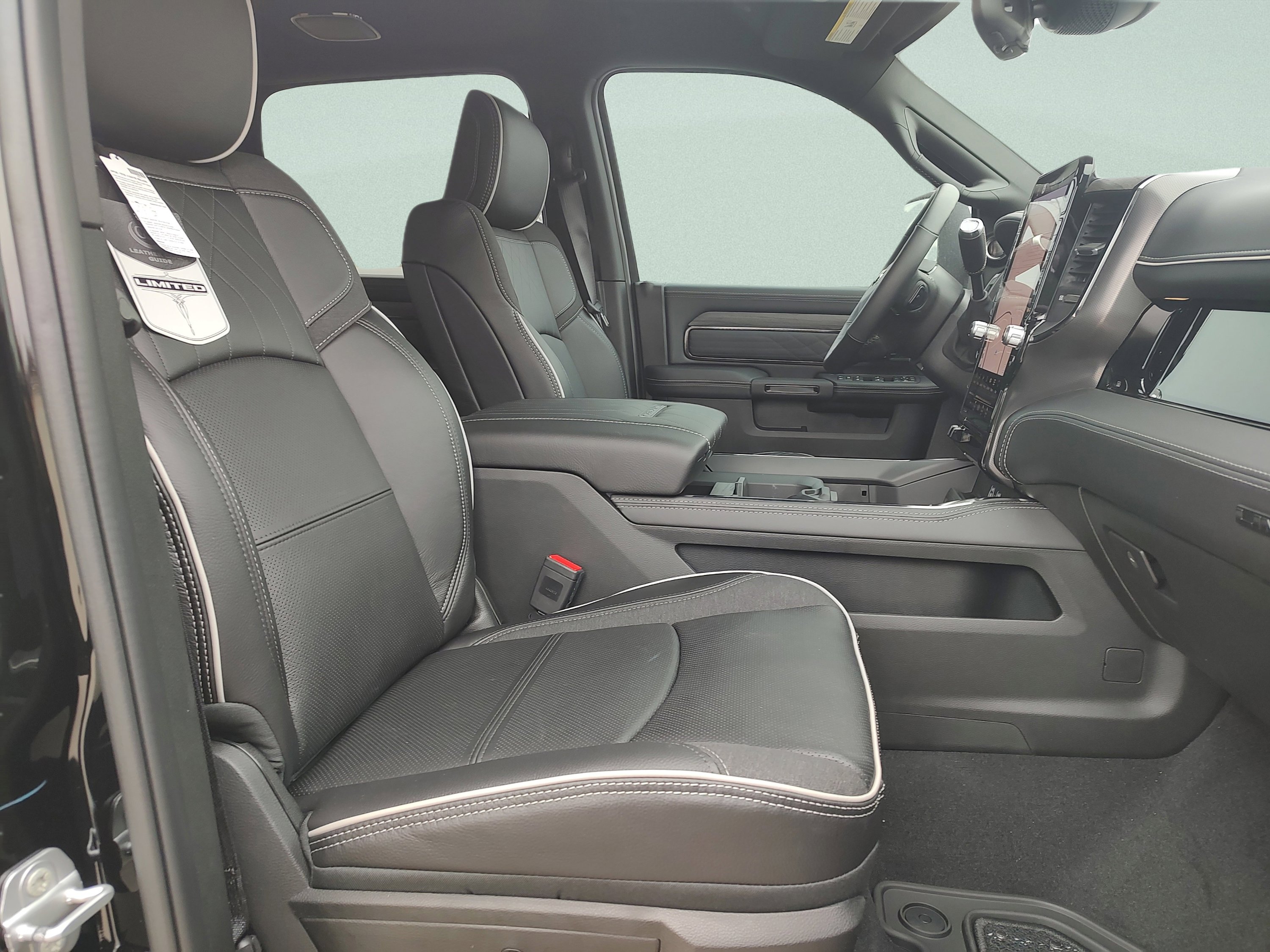 New 2026 RAM 2500 Limited image 30