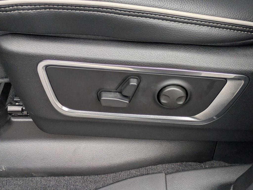 New 2026 RAM 1500 Laramie w/ Advanced Safety Group II RWD image 14