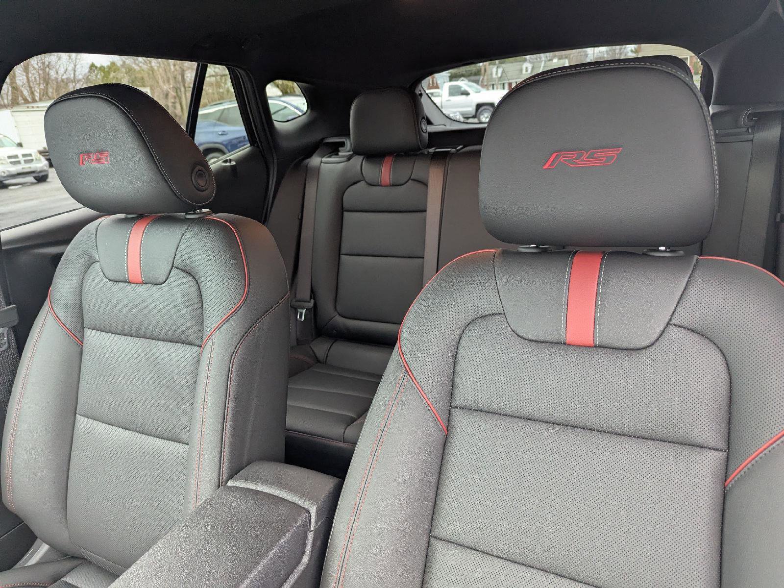 New 2026 Chevrolet Trax RS w/ Sunroof Package image 37