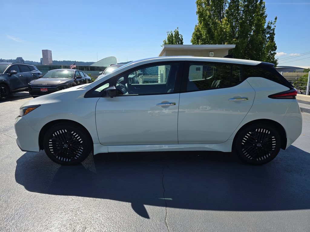 Used 2025 Nissan Leaf SV Plus FWD image 6