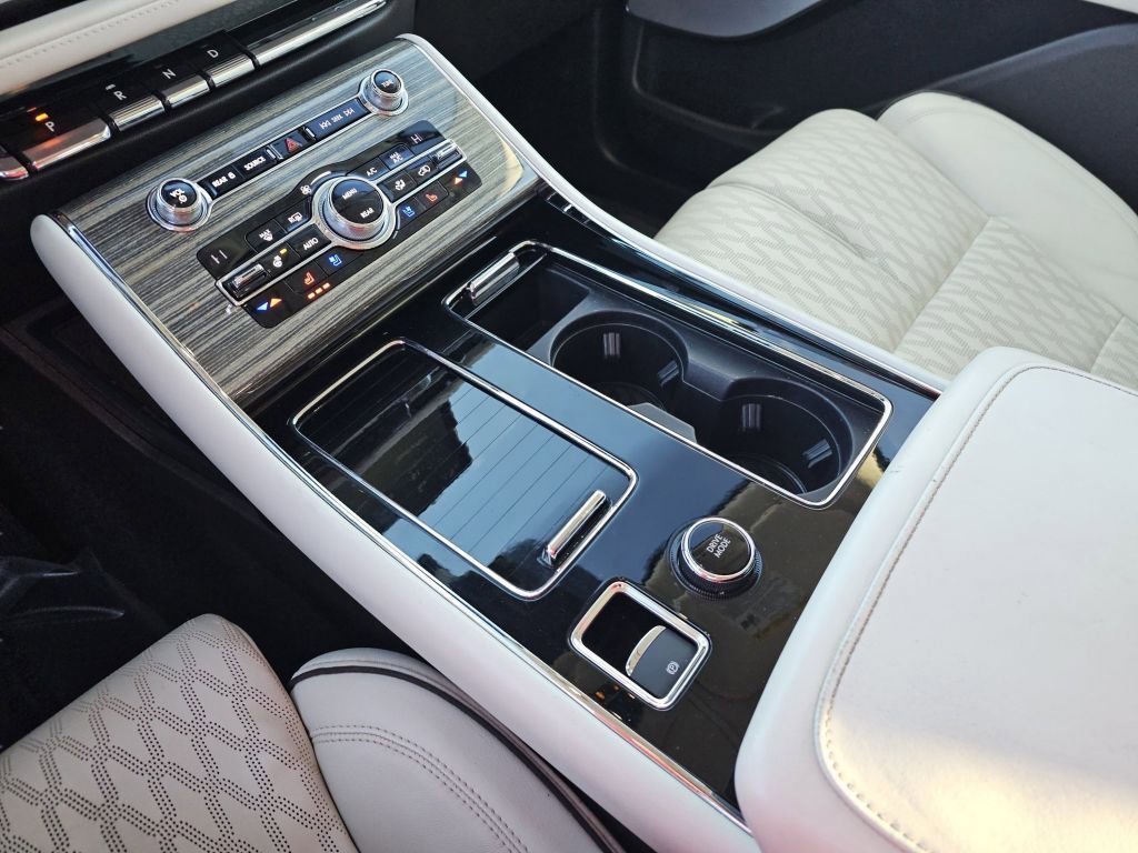 Used 2020 Lincoln Aviator Black Label w/ Dynamic Handling Package image 34