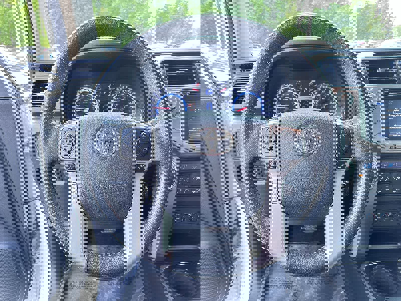 Used 2016 Toyota 4Runner Limited image 18