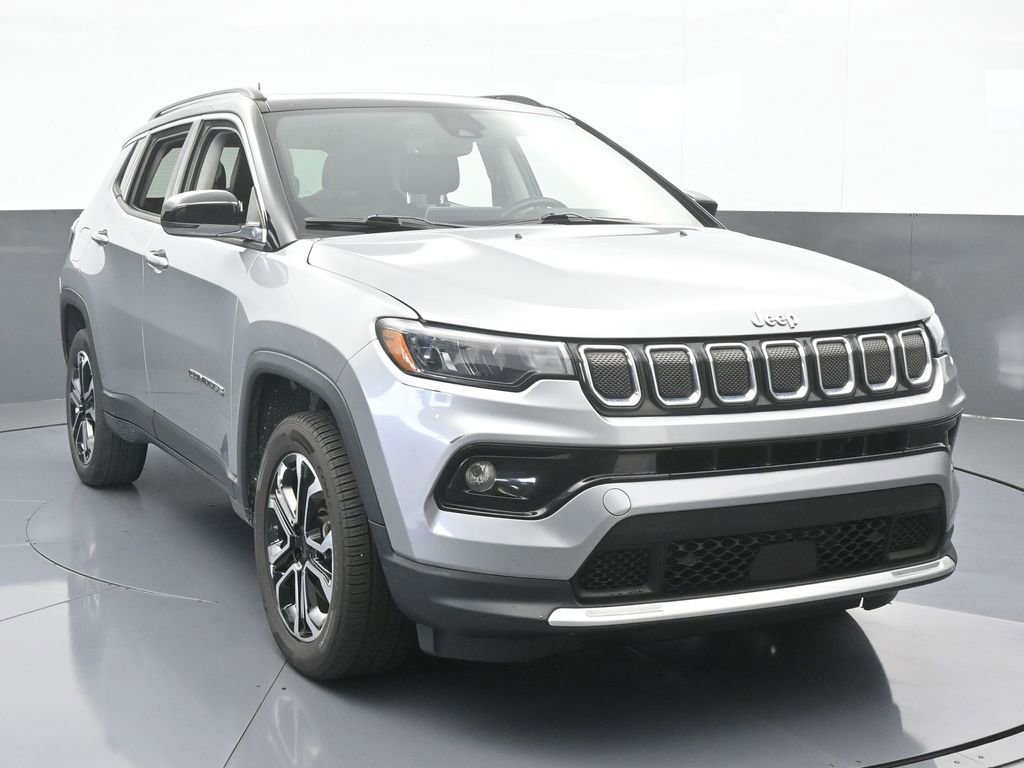 Used 2022 Jeep Compass Limited w/ Sun and Sound Group image 9