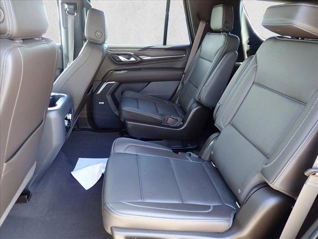 Used 2021 GMC Yukon Denali w/ Denali Premium Package image 9