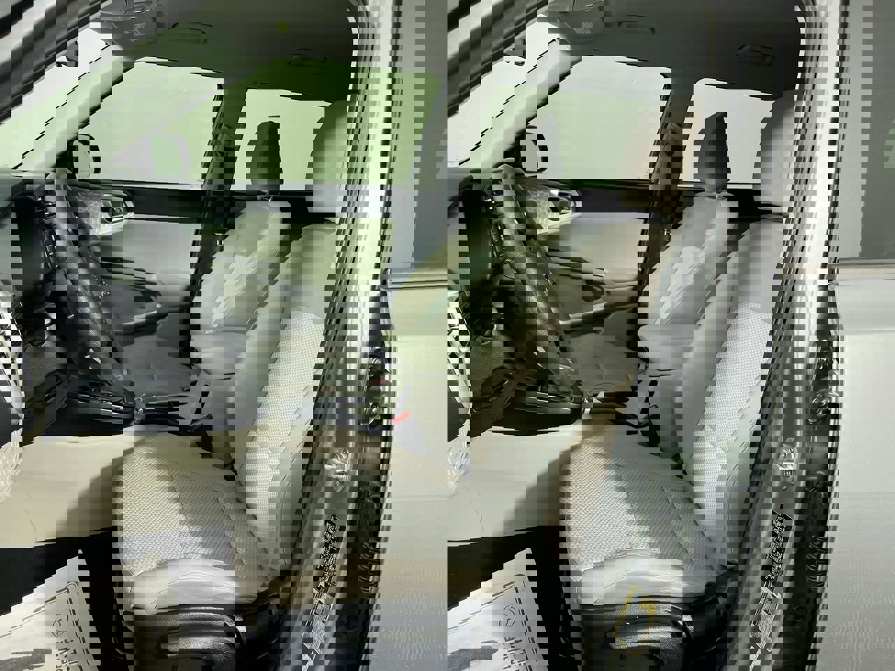 Certified 2025 Kia Soul LX w/ LX Technology Package FWD image 13