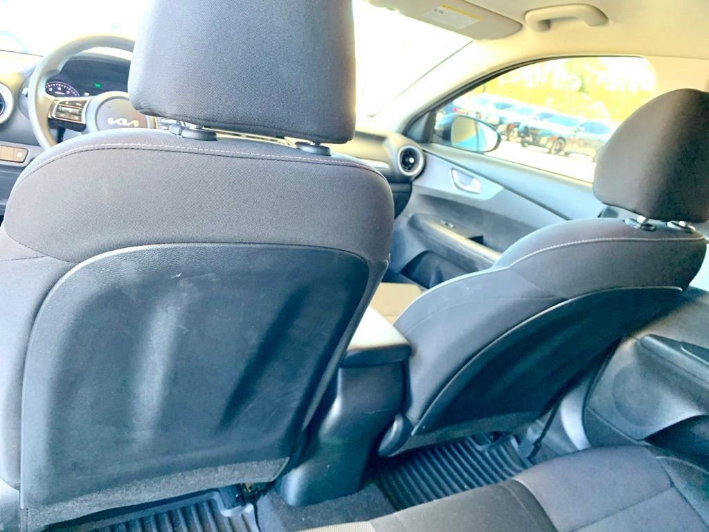 Used 2022 Kia Forte LXS w/ LXS Technology Package image 14