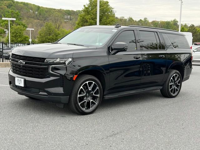 Certified 2023 Chevrolet Suburban RST w/ Luxury Package AWD/4WD image 12
