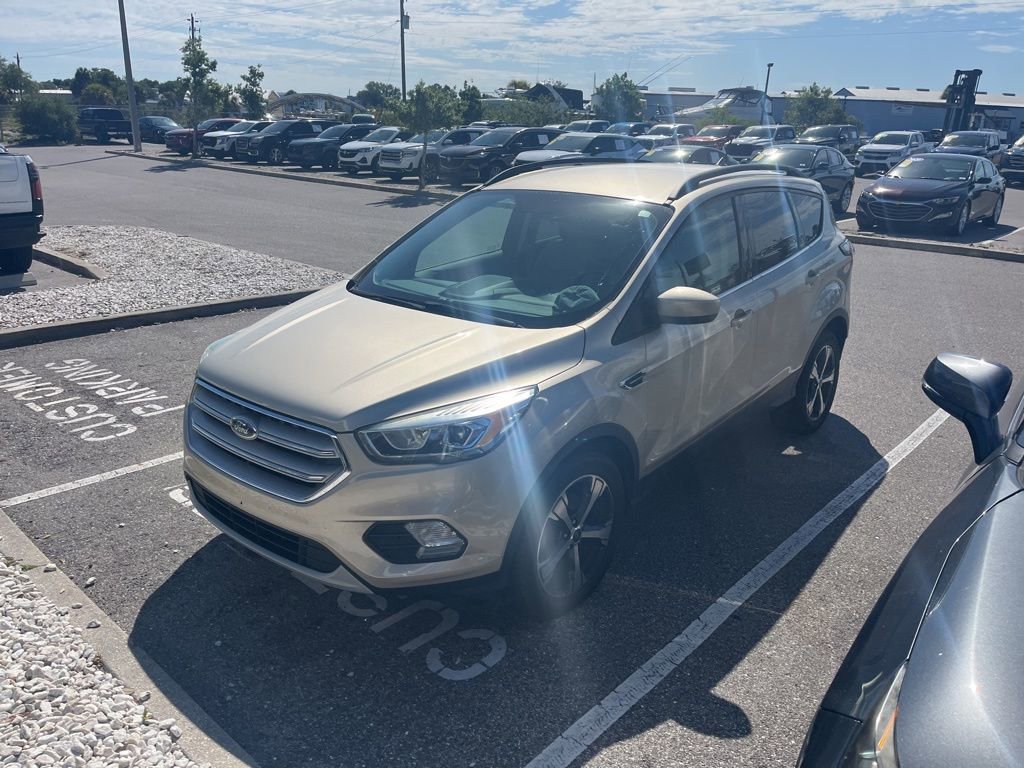 Used 2018 Ford Escape SEL FWD image 2