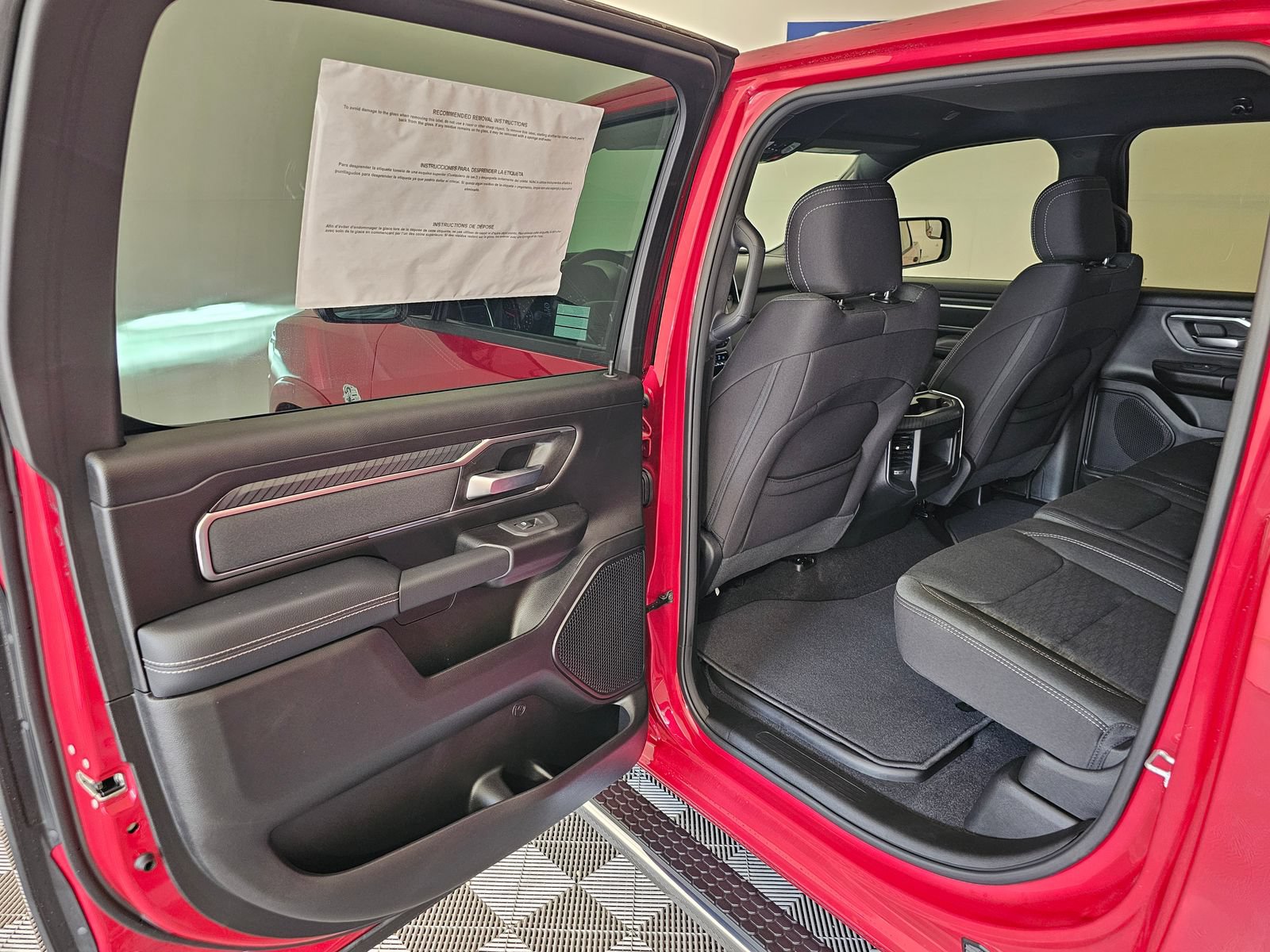 New 2026 RAM 1500 Big Horn AWD/4WD image 18