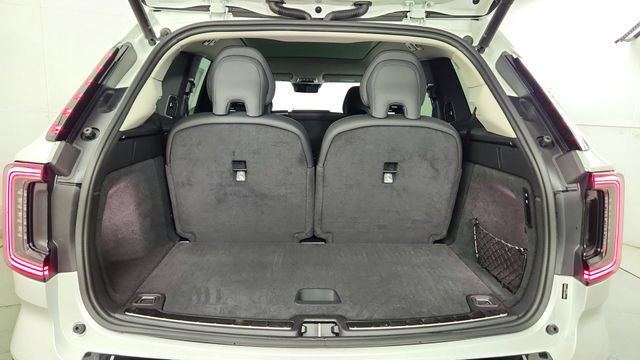 New 2026 Volvo EX90 Plus AWD/4WD image 40