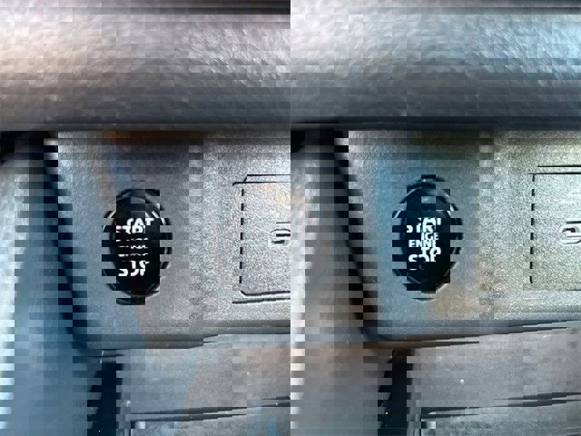 Used 2024 Nissan Rogue SV image 25