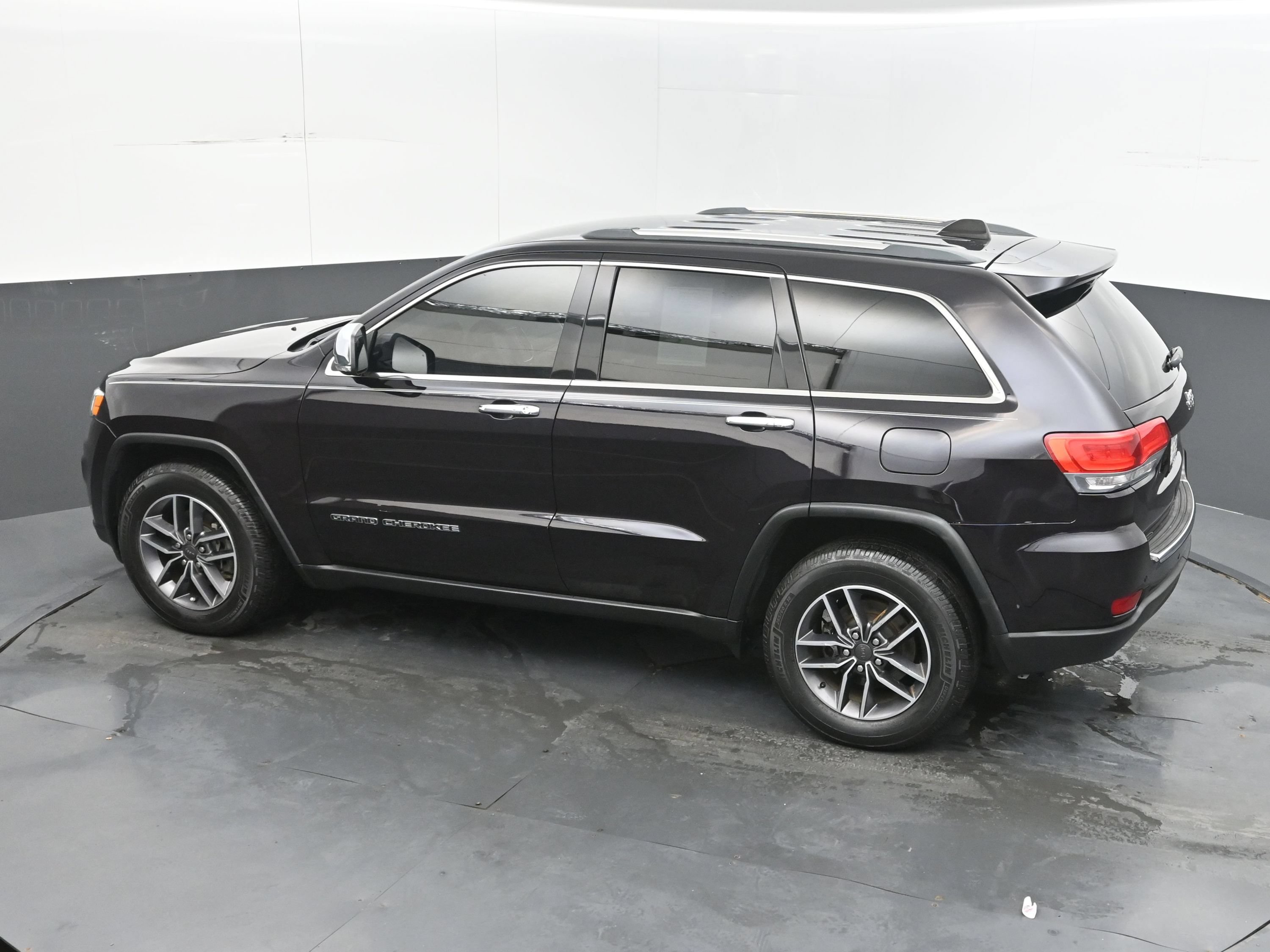 Used 2019 Jeep Grand Cherokee Limited RWD image 34