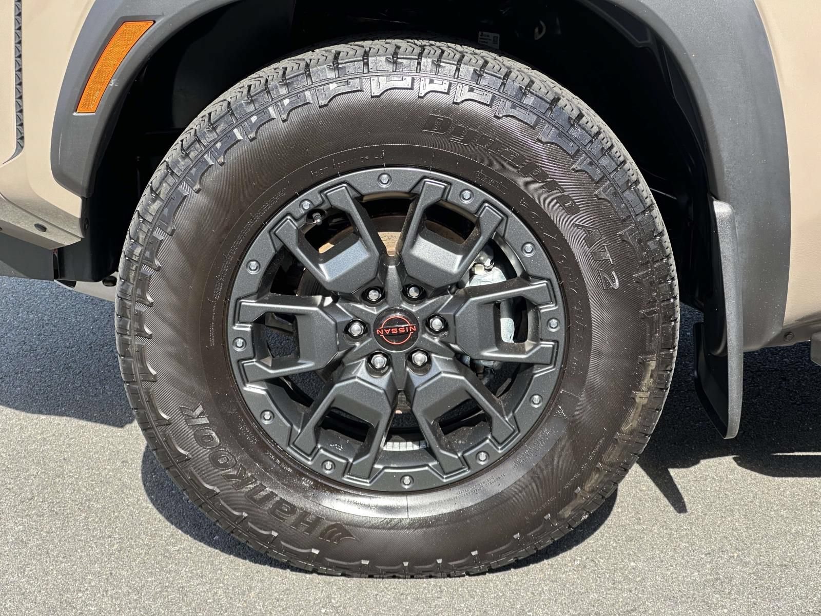 Used 2023 Nissan Frontier PRO-4X w/ Pro-4X Premium Package AWD/4WD image 7