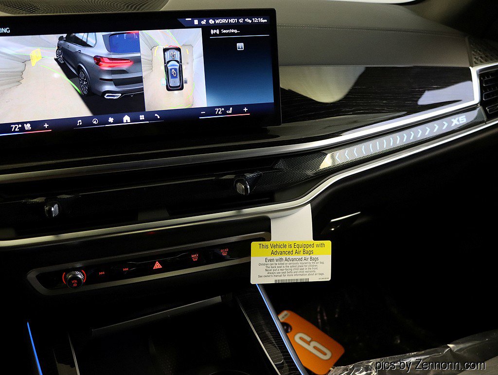 Used 2026 BMW X5 xDrive50e w/ M Sport Package image 25