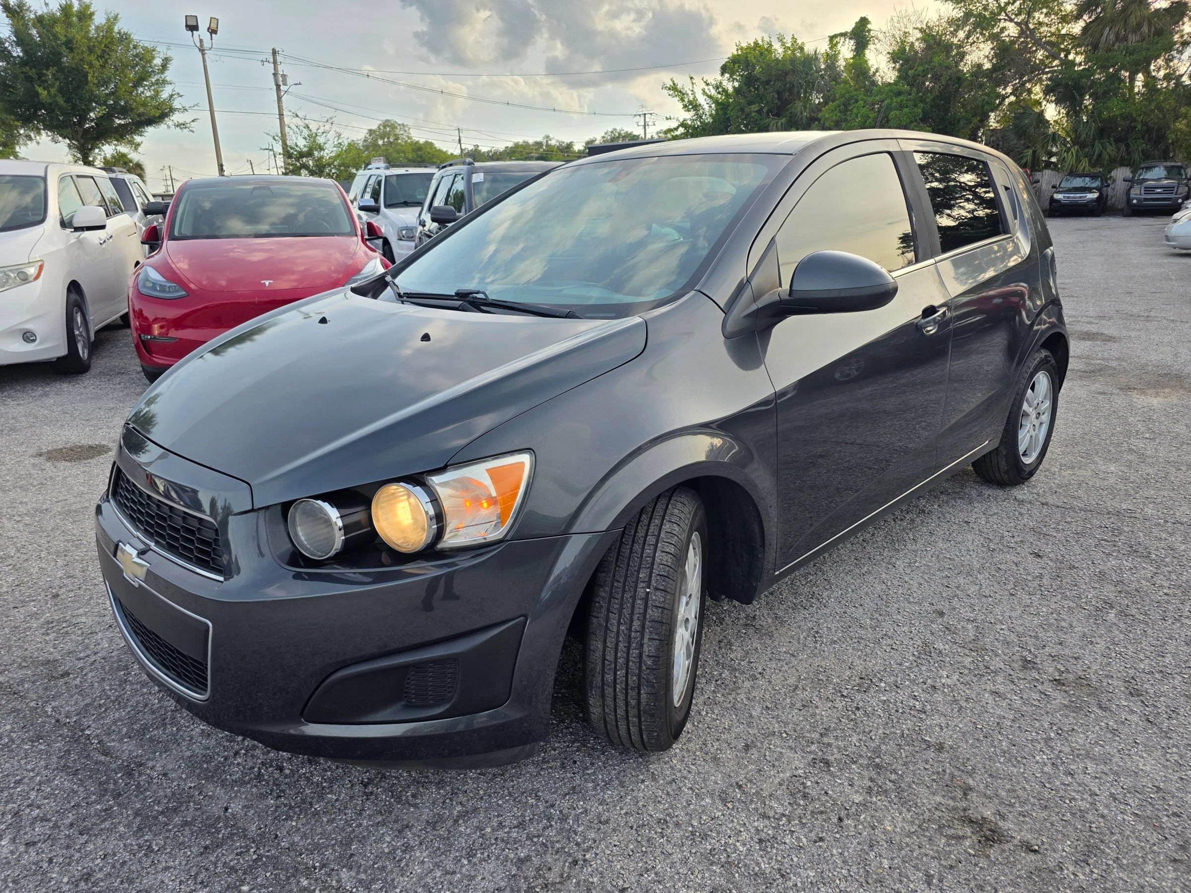Used 2016 Chevrolet Sonic LT FWD image 3