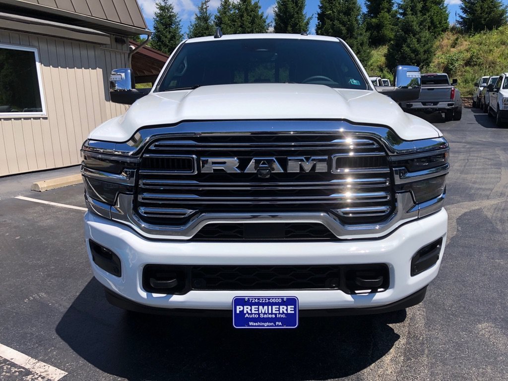 Used 2026 RAM 2500 Laramie AWD/4WD image 9