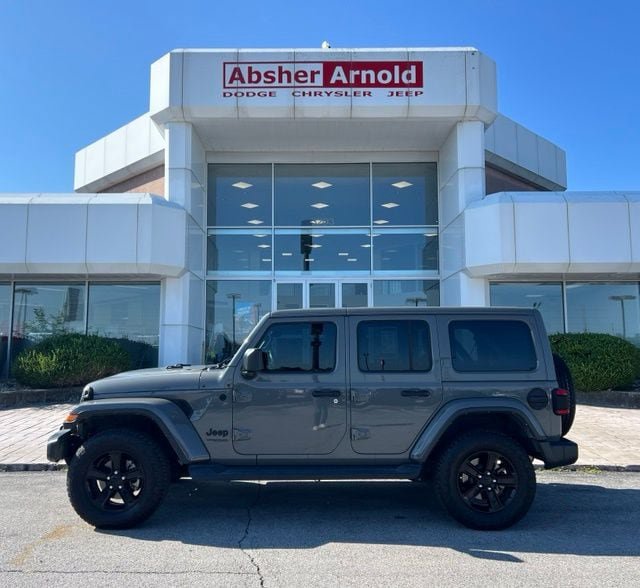 Certified 2021 Jeep Wrangler Unlimited Sahara AWD/4WD image 3