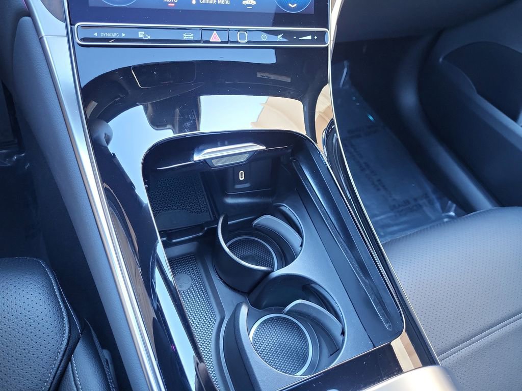 Used 2026 Mercedes-Benz GLC 300 4MATIC image 19