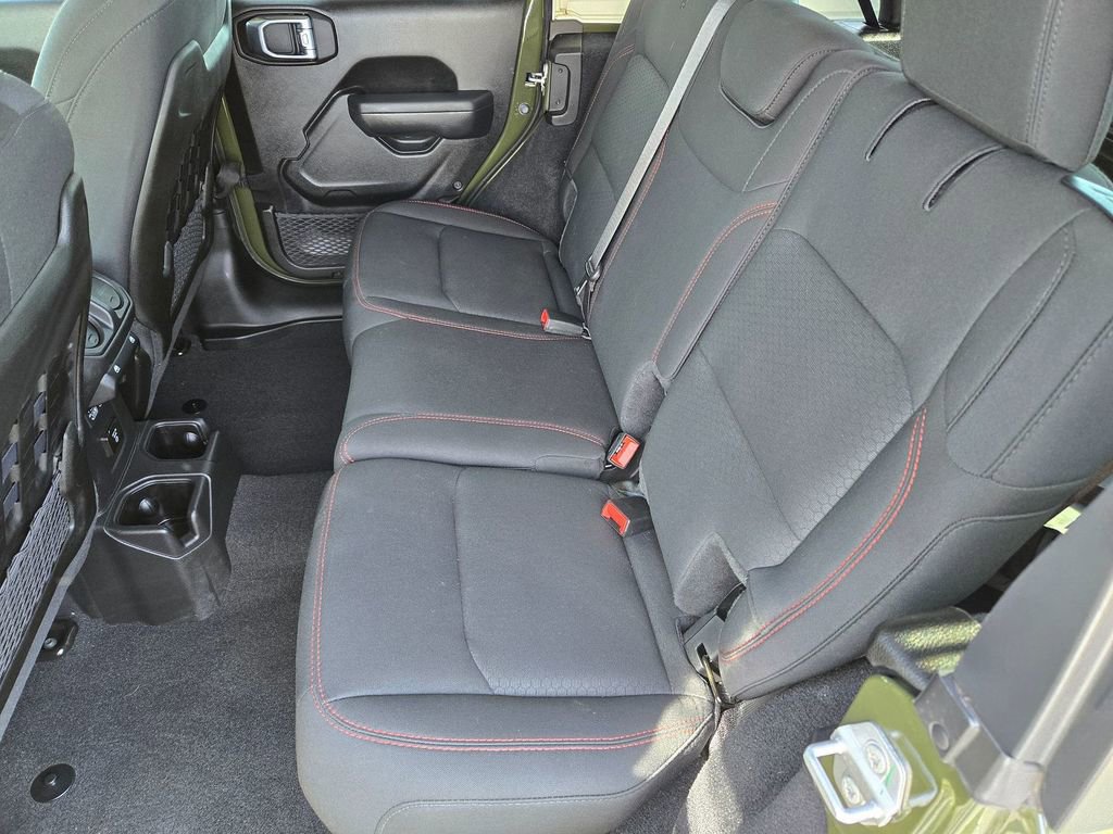 Used 2022 Jeep Wrangler Unlimited Rubicon w/ Xtreme Recon 35" Tire Package image 10