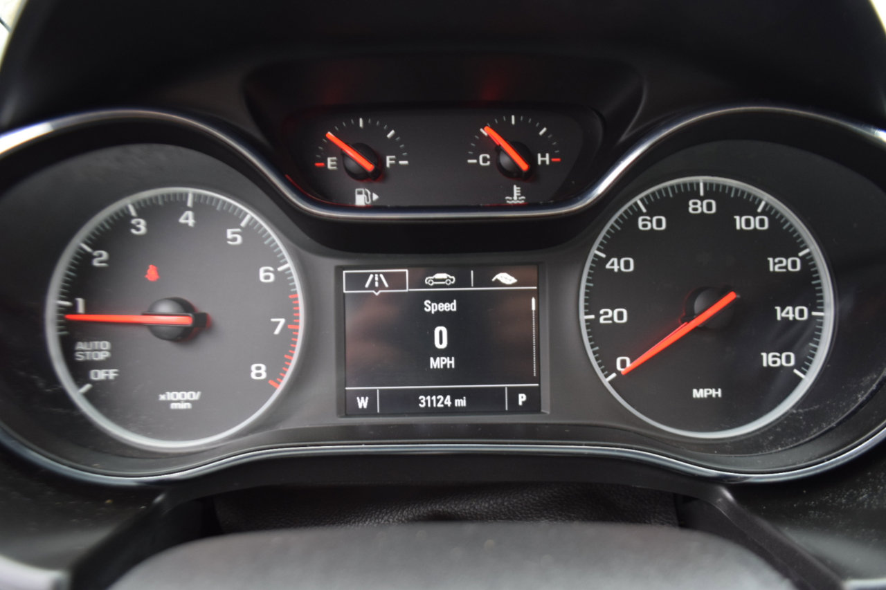 Used 2019 Chevrolet Cruze LT image 14