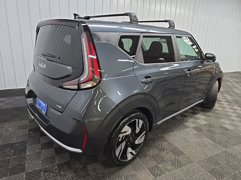 Used 2025 Kia Soul GT-Line w/ GT-Line Technology Package FWD image 10