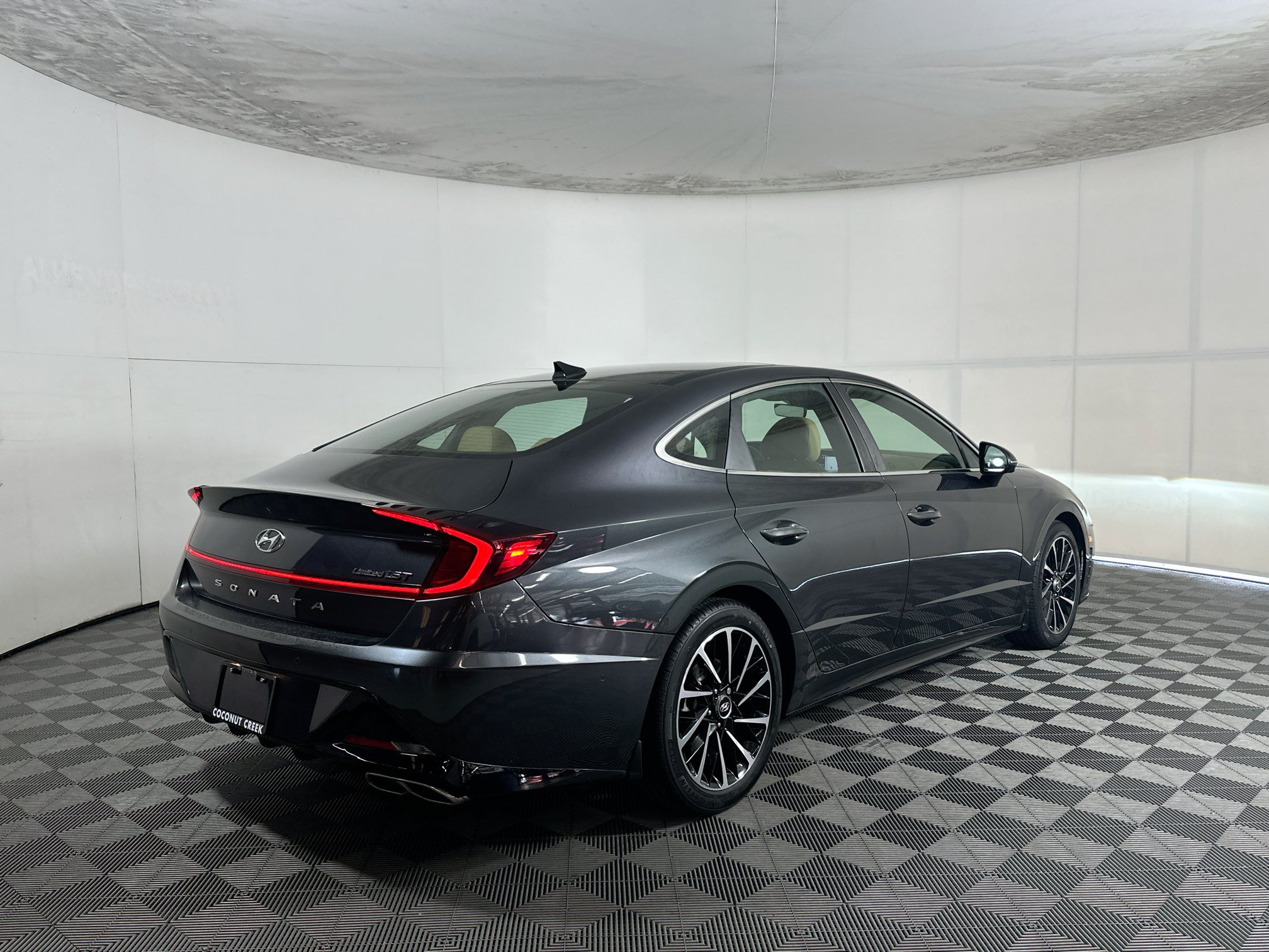 Used 2021 Hyundai Sonata Limited FWD image 3