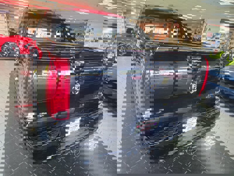 Used 2009 Cadillac Escalade EXT image 5