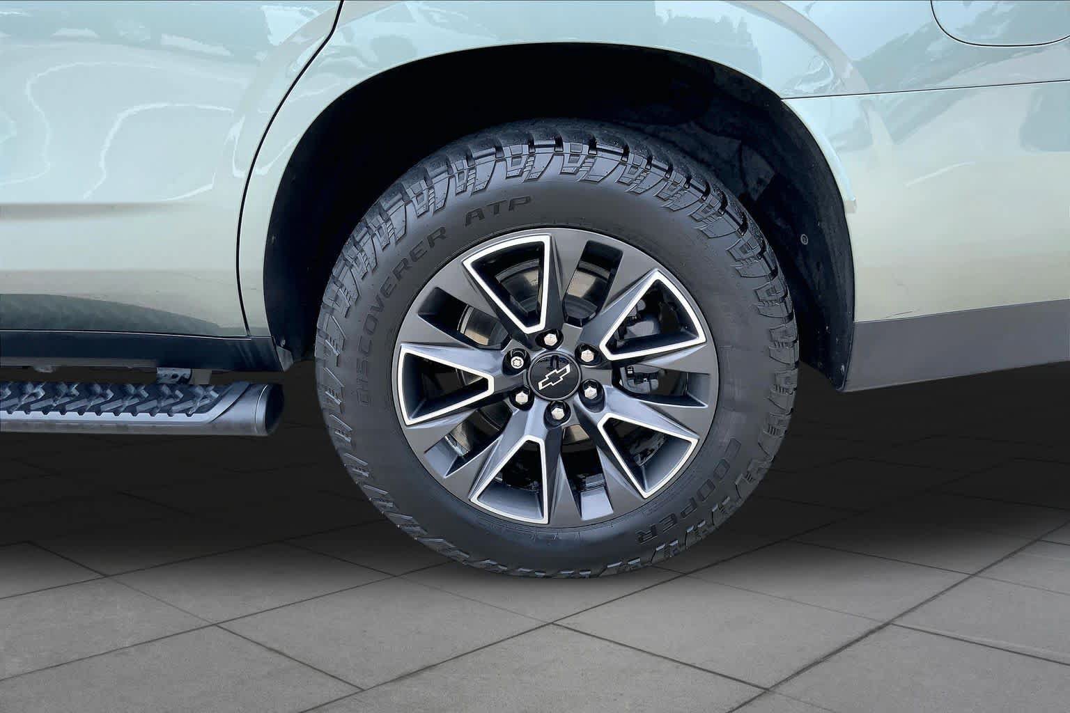 Used 2023 Chevrolet Tahoe Z71 AWD/4WD image 11